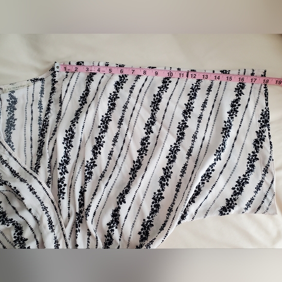 By Together Kimono style blouse - Picture 8 of 9